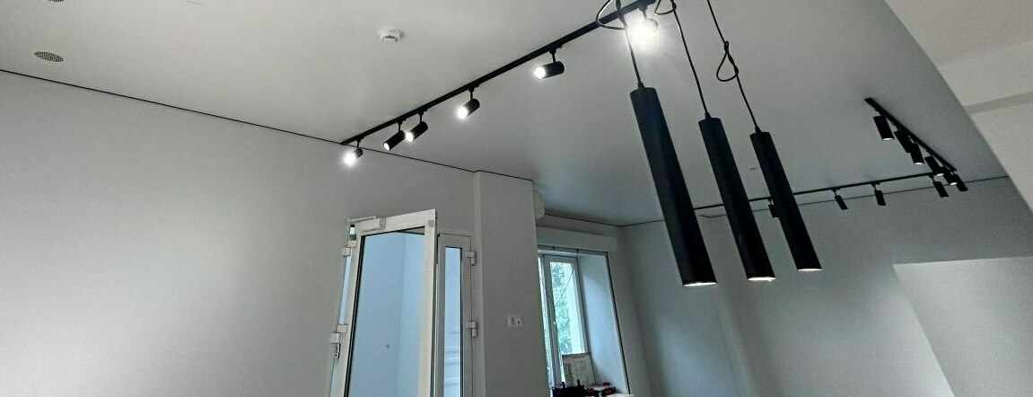 Натяжные потолки Трековые линии